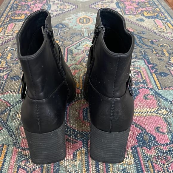 NWOT SOUL Naturalizer Flyer vegan leather heeled side zip buckle ankle boots 8.5 - Picture 2 of 8